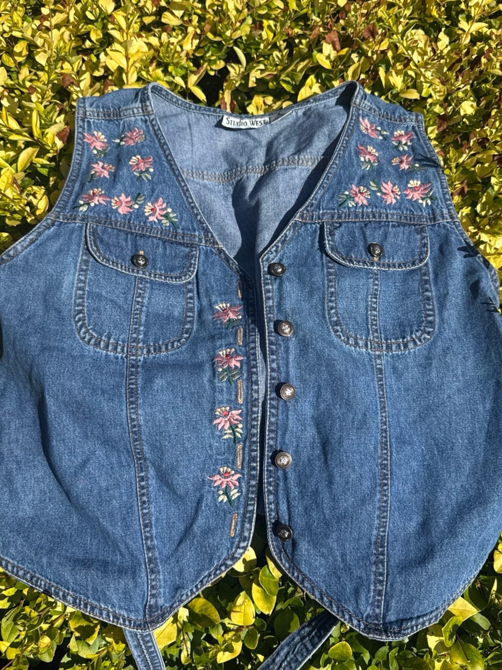 Studio West 100% Cotton Vest with Floral Embroidery